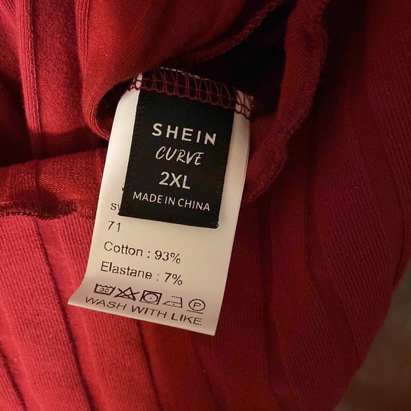 Red Ribbed Crop Top - Picture 2 of 2